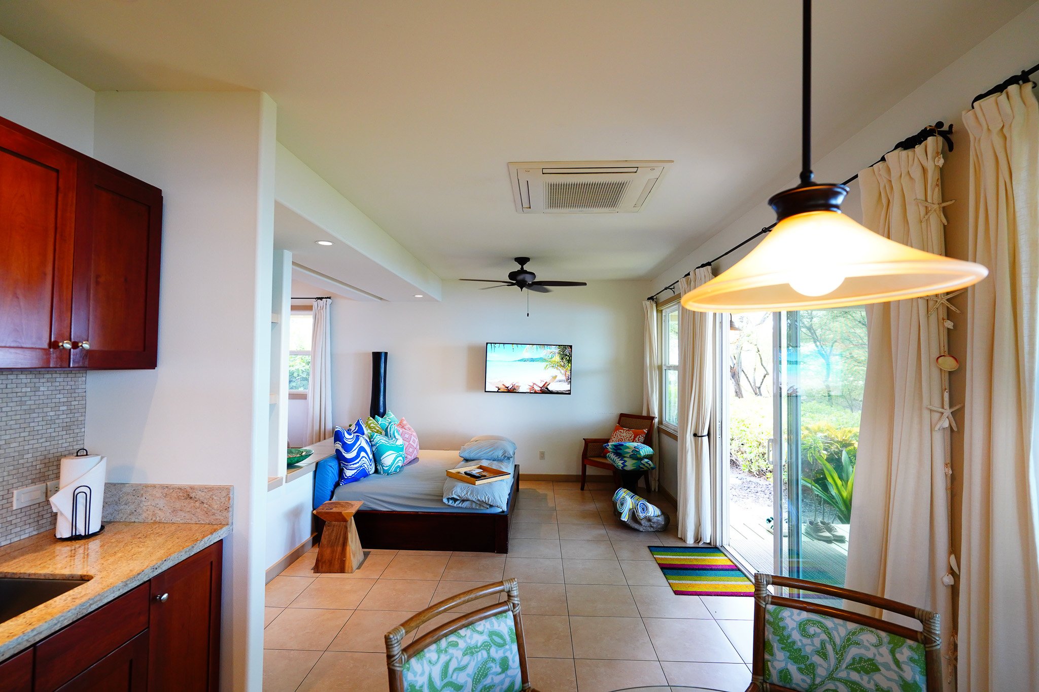 Hale Wa'a at Lava Lava Cottages